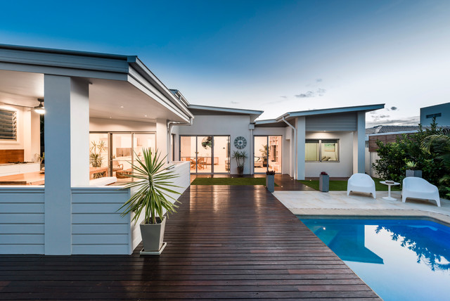 Boongala St Broadbeach Waters exotisk-fasad