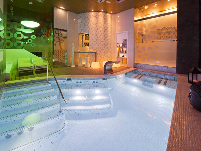 PISCINAS contemporary-pools-and-hot-tubs