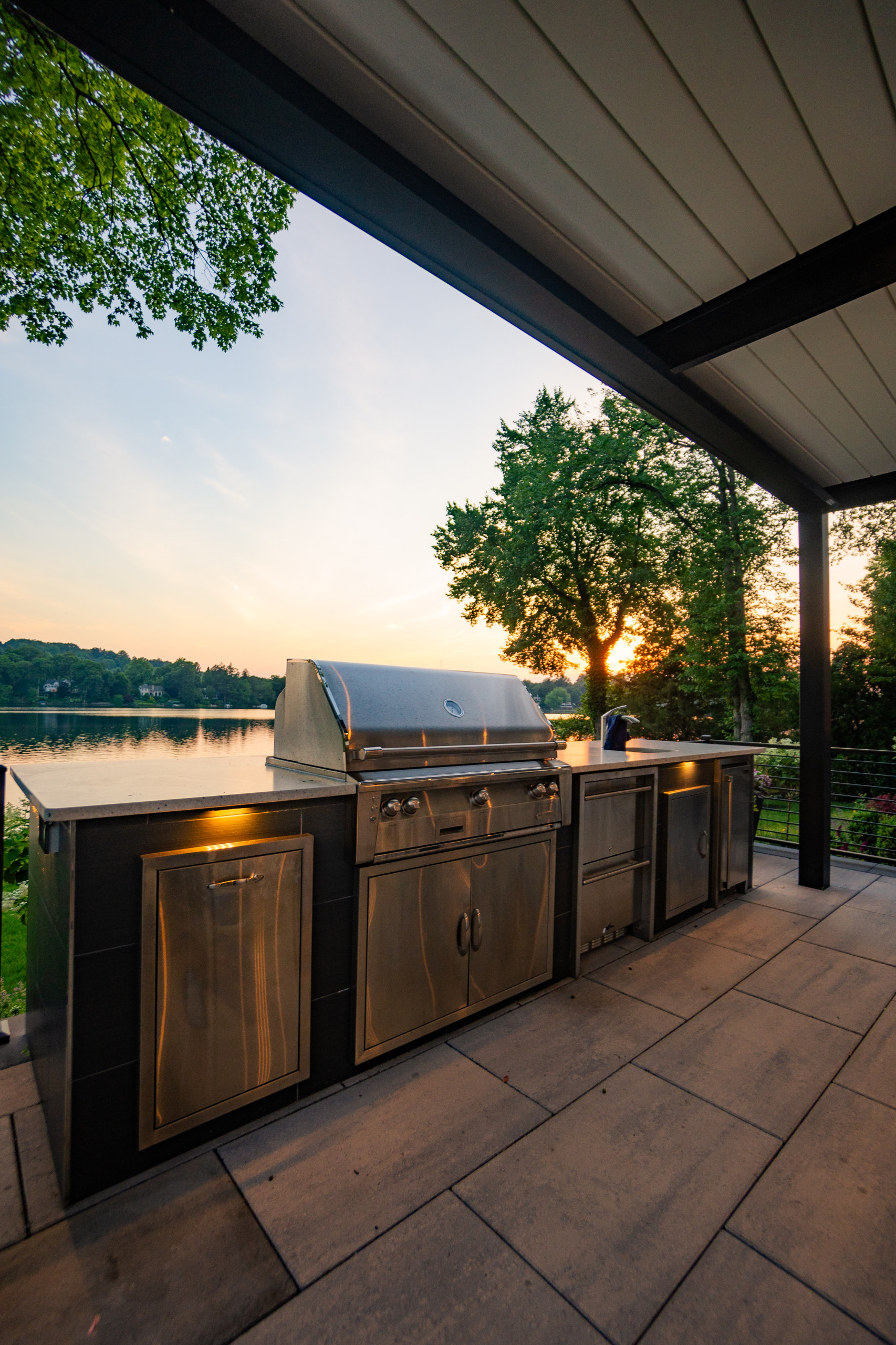 RAISED PATIO, OUTDOOR KITCHEN IN WAYNE NJ