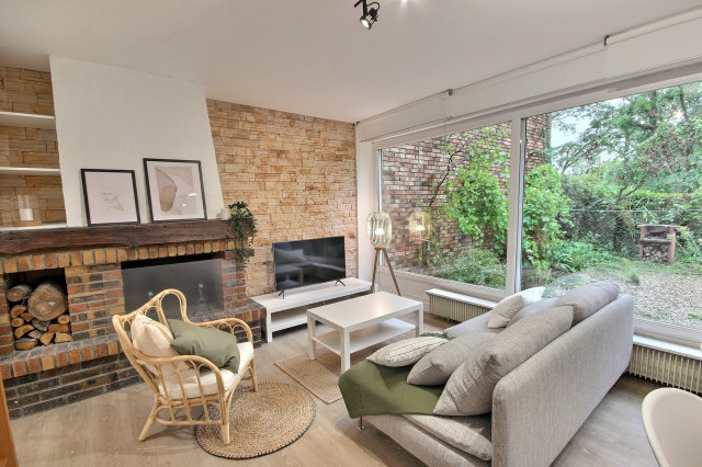 R&eacute;novation d'une maison &agrave; Cergy en vue de la location scandinavian-living-room