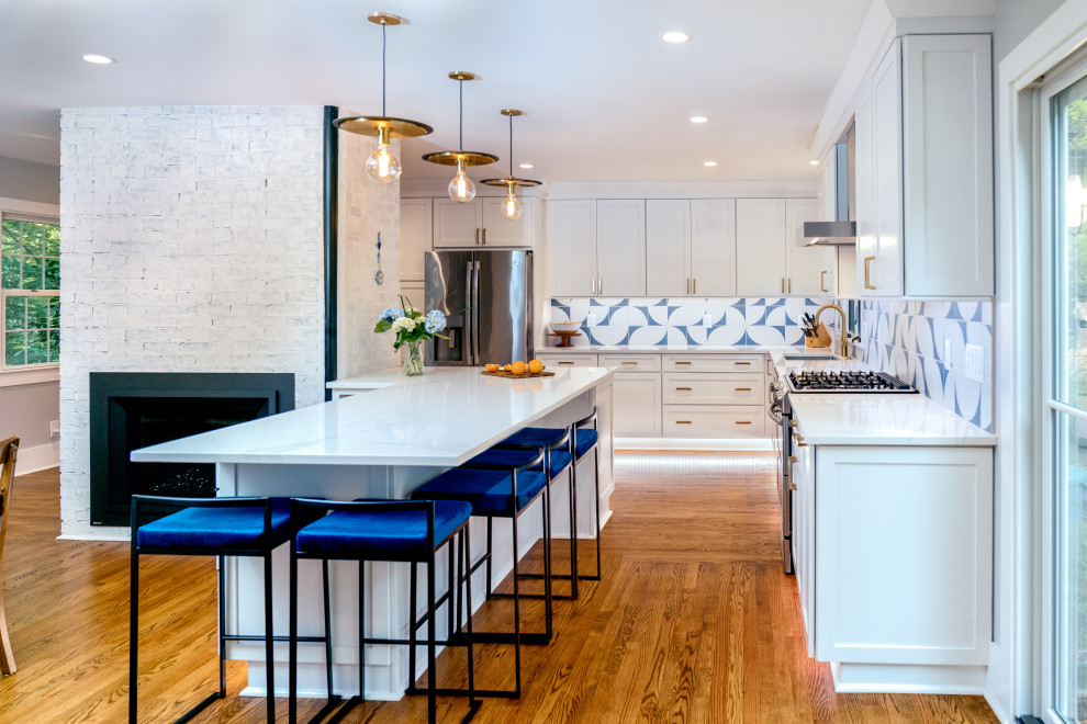 Kitchen - transitional kitchen idea