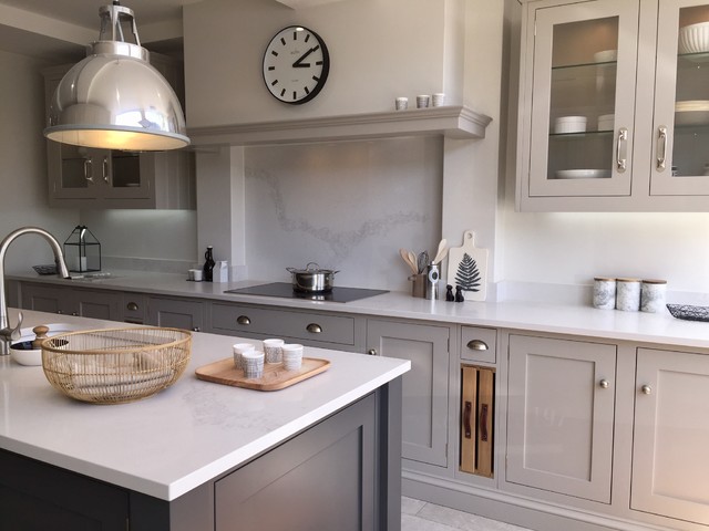Framed Shaker kitchen