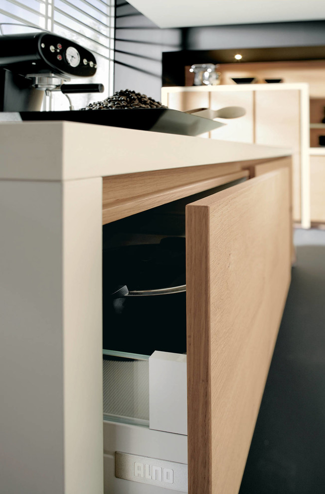 ALNOSTAR SATINA/ ALNOSTAR NATURELINE