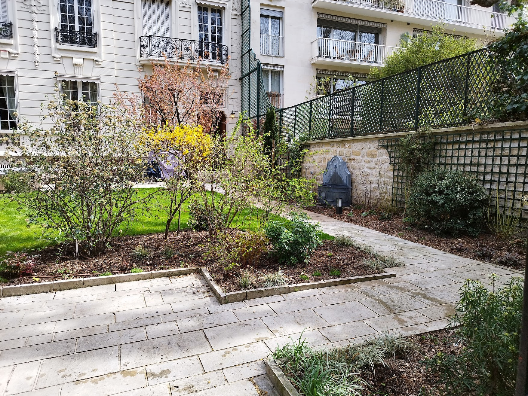 Entrée du jardin