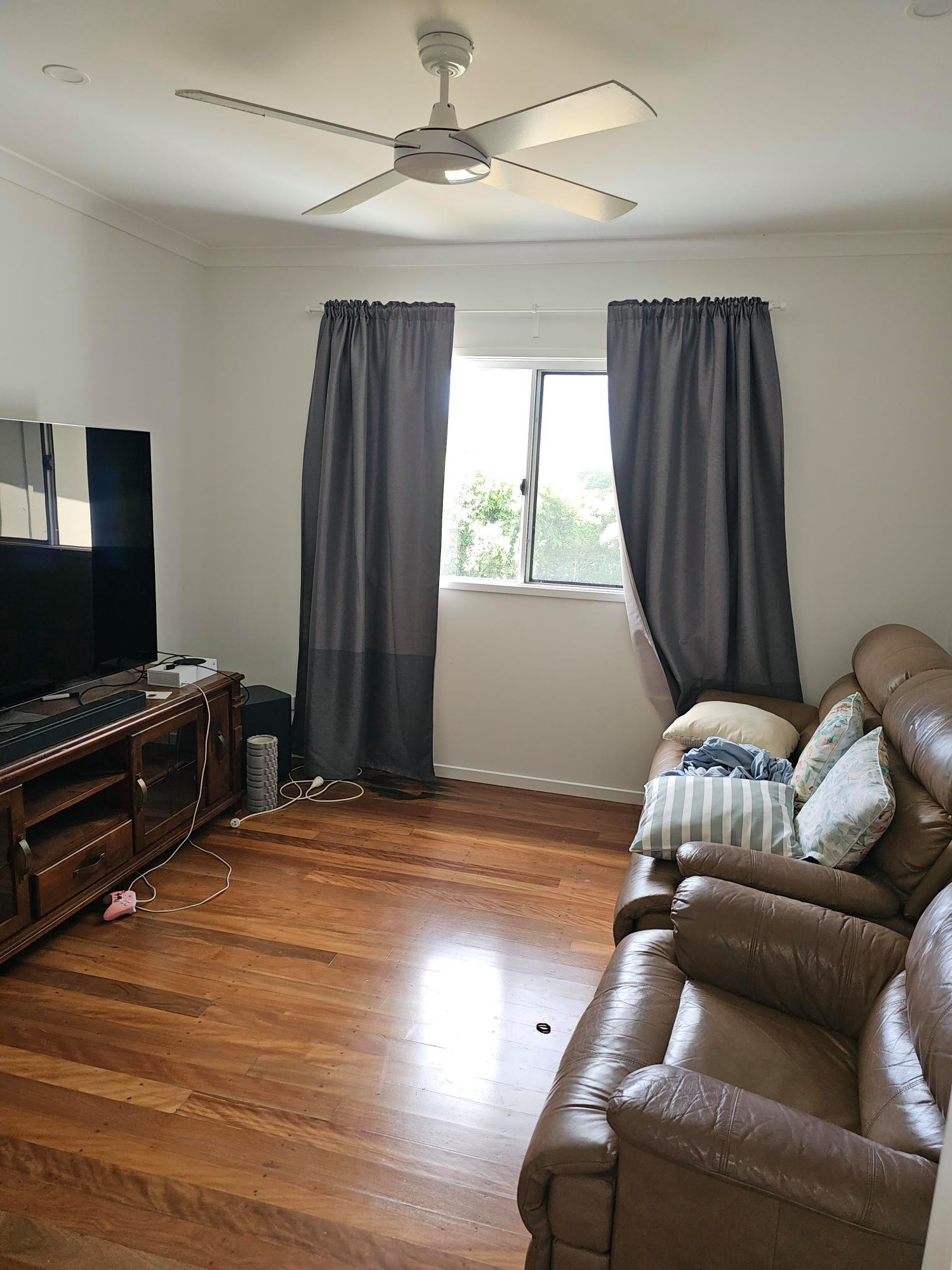Two Removal Homes in to One