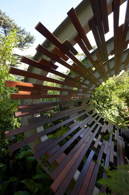 Reflections contemporary-garden