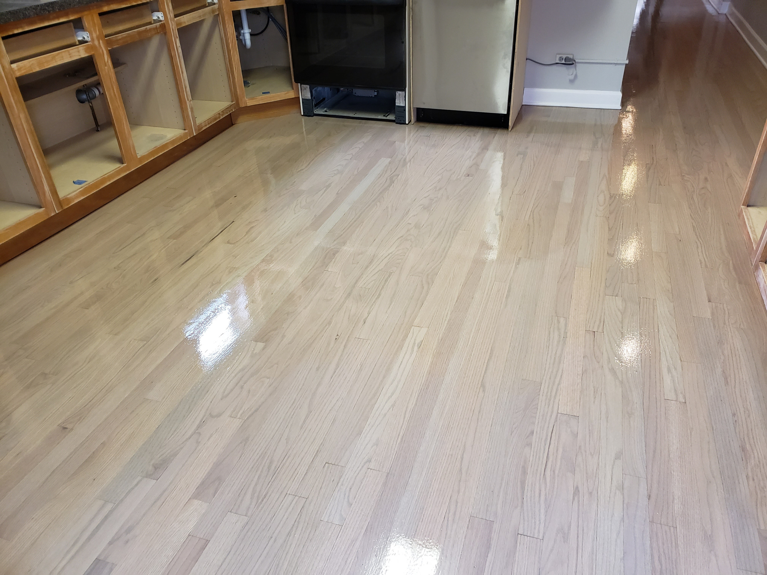 Chicago , Silvered Gray on red oak , Synteco sweedish finish