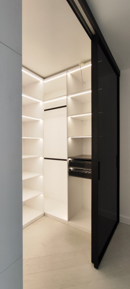 Минималистичная гардеробная