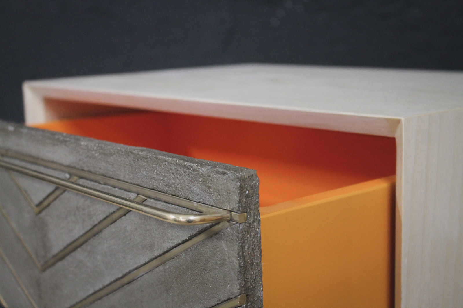 Тумбочка на заказ