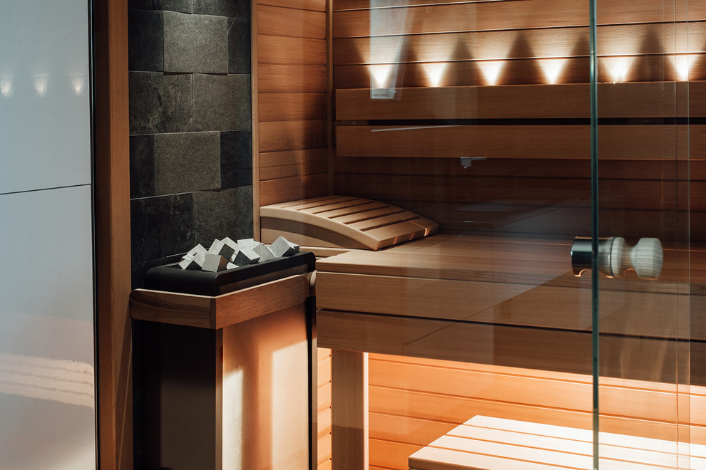 Кедровая сауна в загородном доме