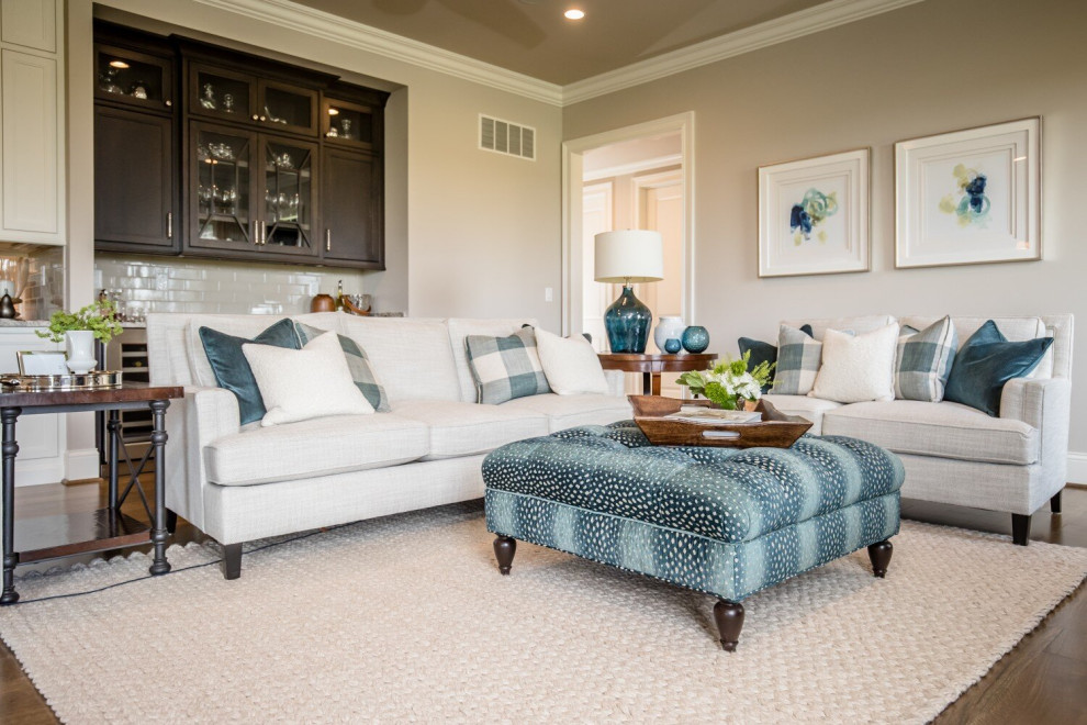 Home design - transitional home design idea