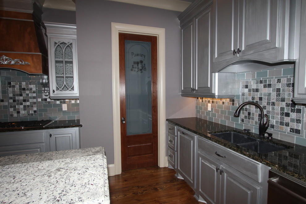Large kitchen photo in Jackson