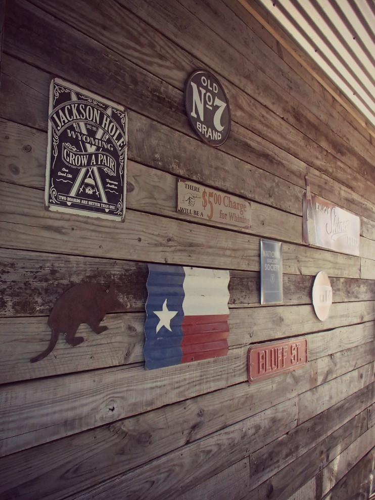 Home design - rustic home design idea in Dallas
