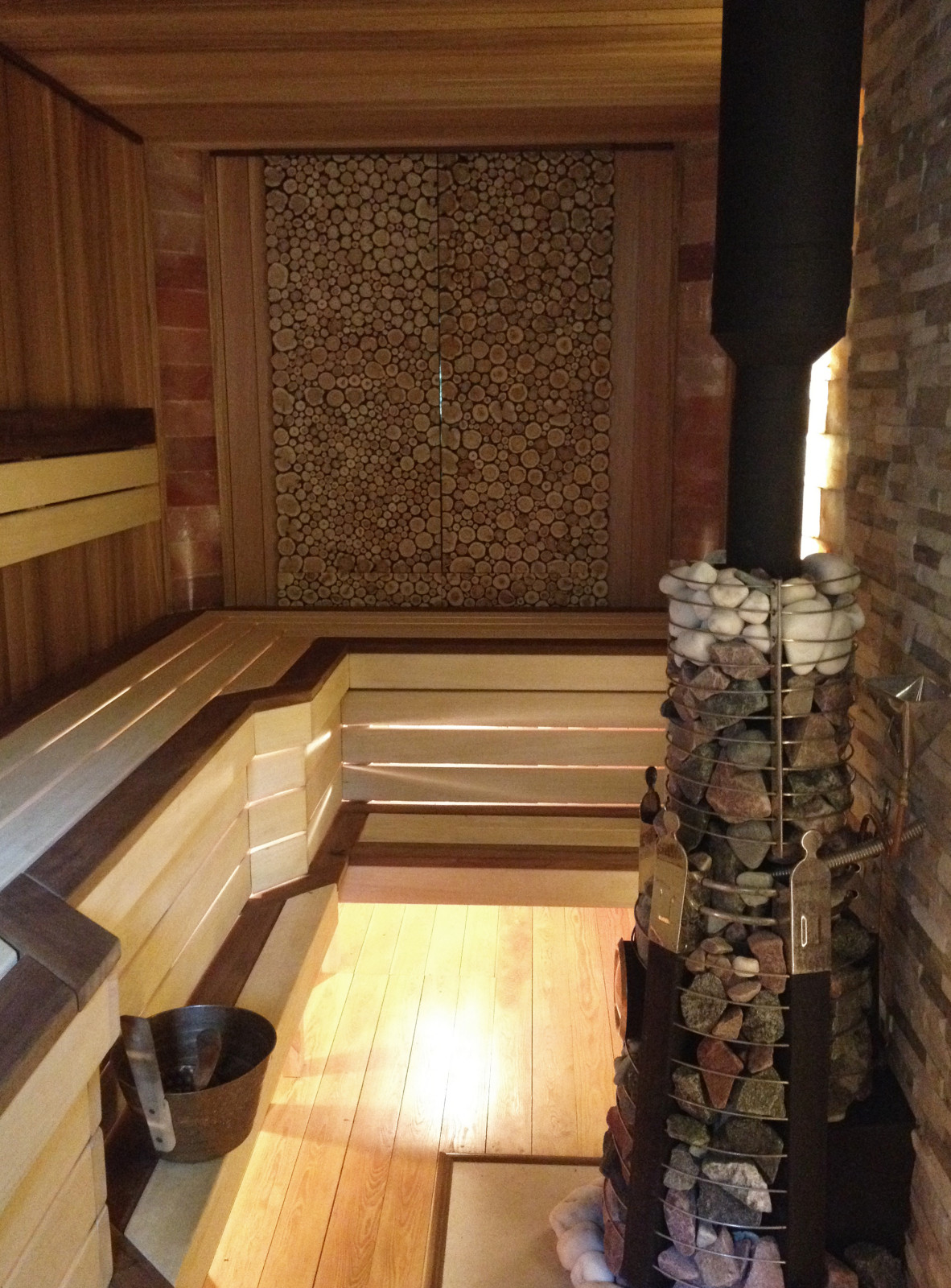 Интерьер бани в стиле кантри, фото парилки