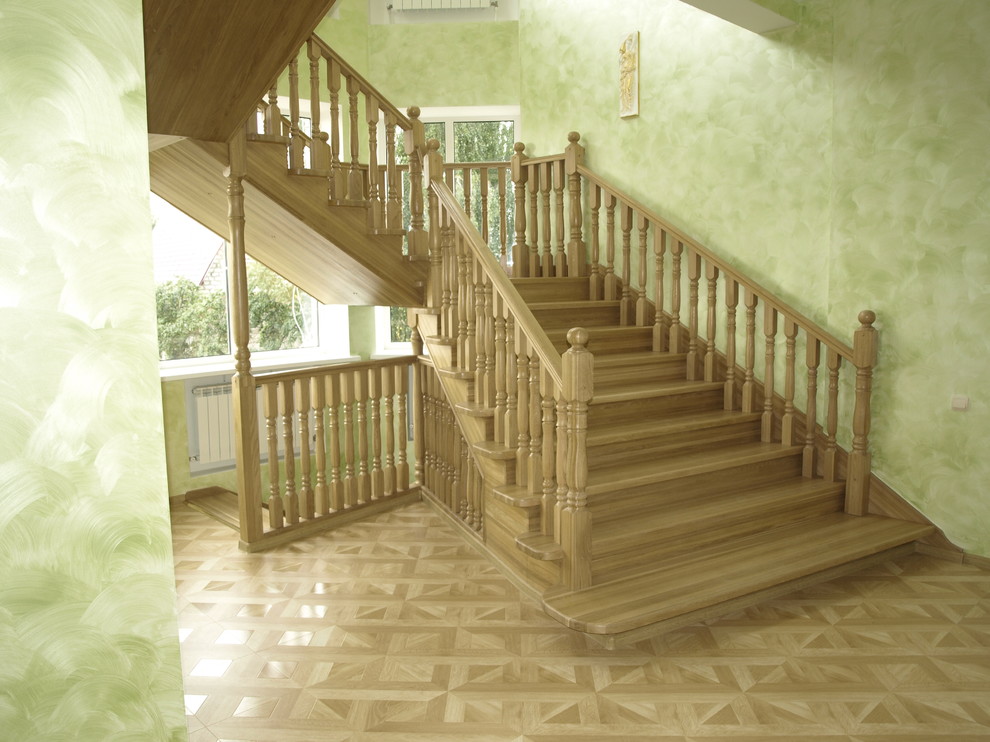 Лестница 3-х маршевая (дуб)