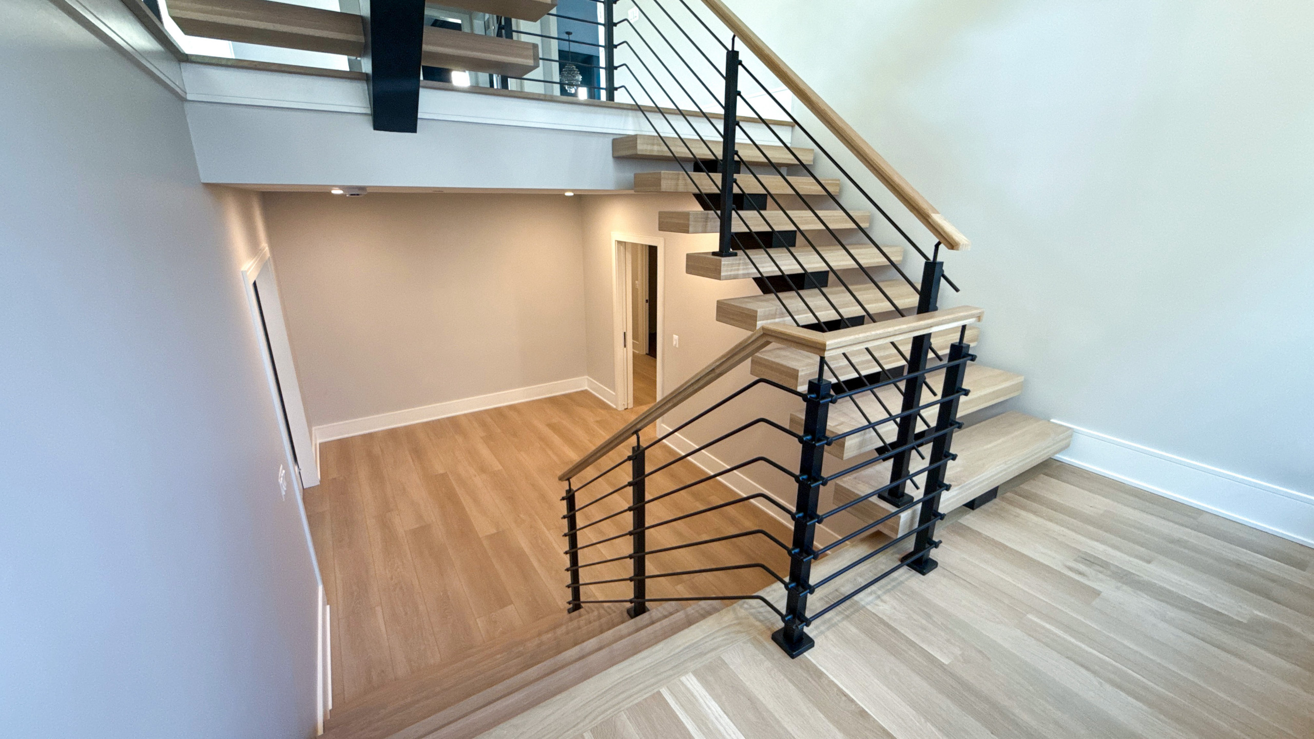 Project #147 | Modern Staircase with Seattle Style Stringer