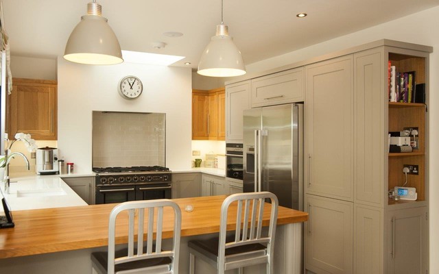 Harpenden/2 transitional-kitchen