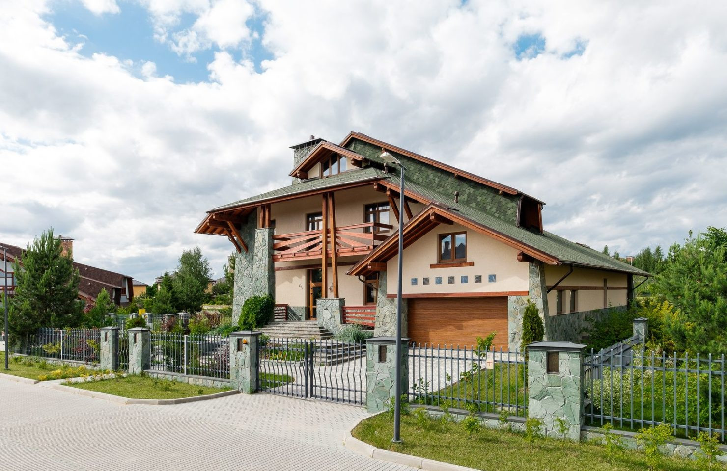 House # 3    Дом # 3