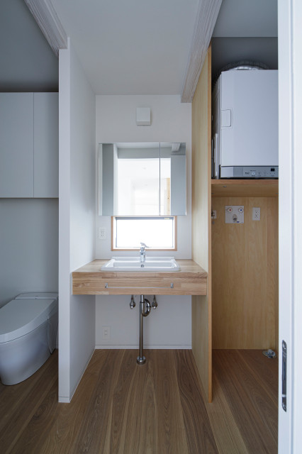 緑を感じる家 toilettes