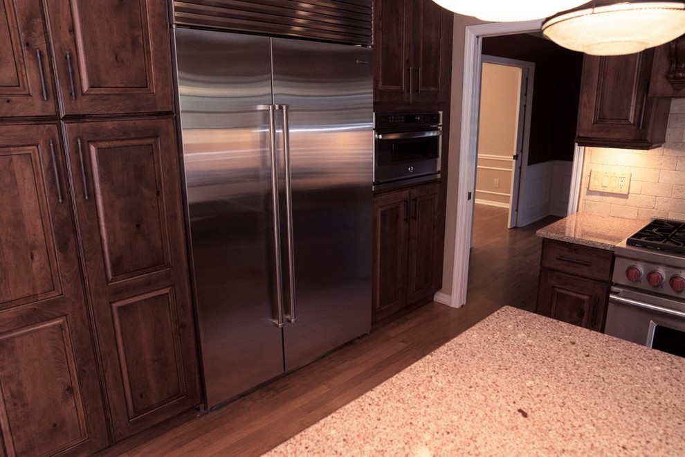 Mountain style kitchen photo in Orlando