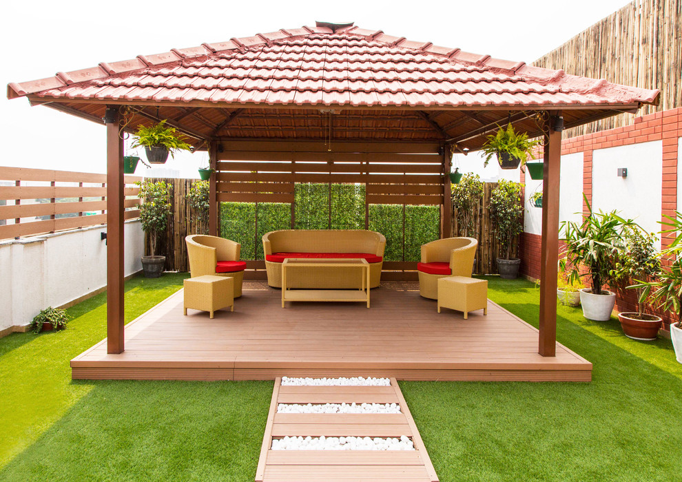 Inspiration for an Asian terrace & balcony in Delhi.