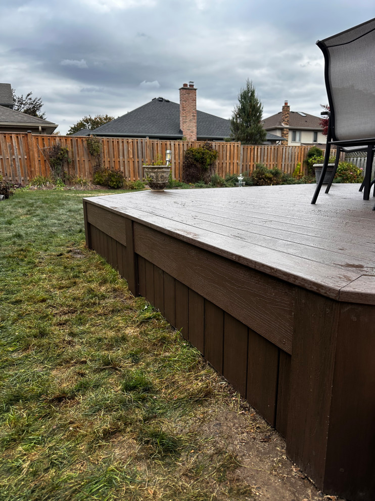 Jennifer Cres - Composite Deck Refinish