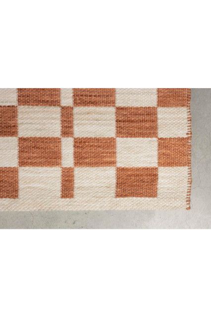 Handwoven Patterned Rug 5' x 7'5