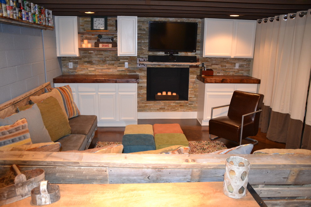 Example of a mountain style basement design in Detroit
