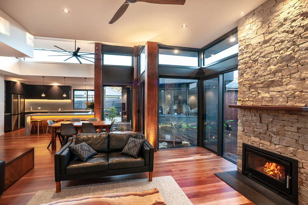 Photo of a contemporary living room in Melbourne.
