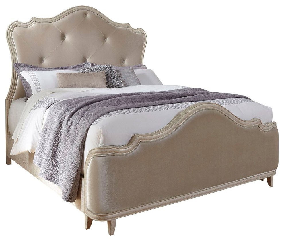 Pulaski Reece Upholsterd Bed, Queen