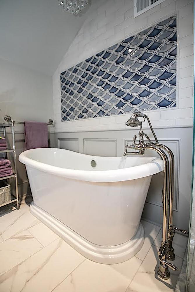 Bryn Mawr tiny Bathroom - tub