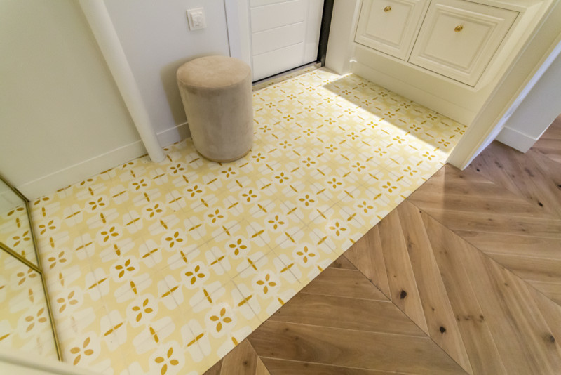 Немного солнца в топленом молоке ("Квартирный вопрос" от 06.05.2017)