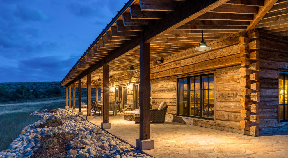 Mountain style home design photo in Denver