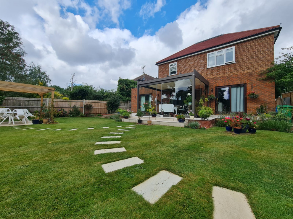 Back Garden | Conservatory | Pergola