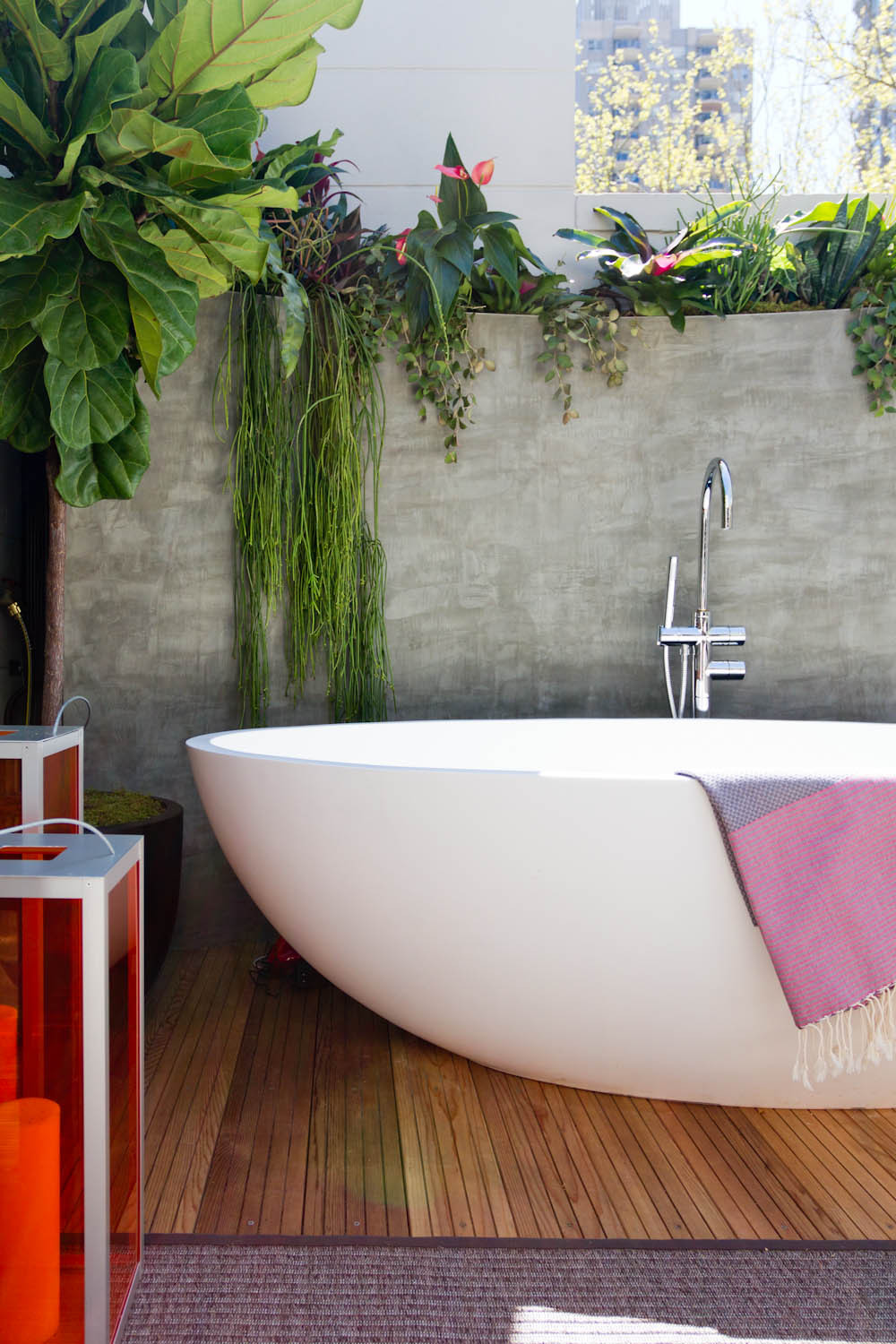 Contemporary Baths