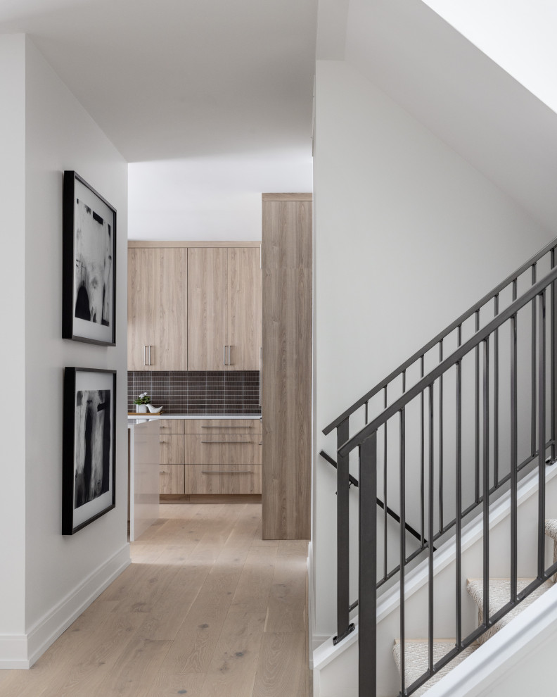 4 Stair Rail to Kitchen