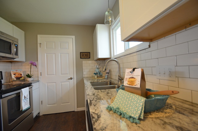 Minneapolis Staging contemporary-kitchen