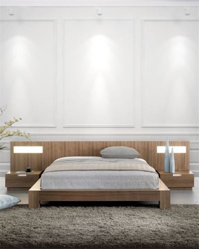 Inspiration for a modern bedroom in Toronto.