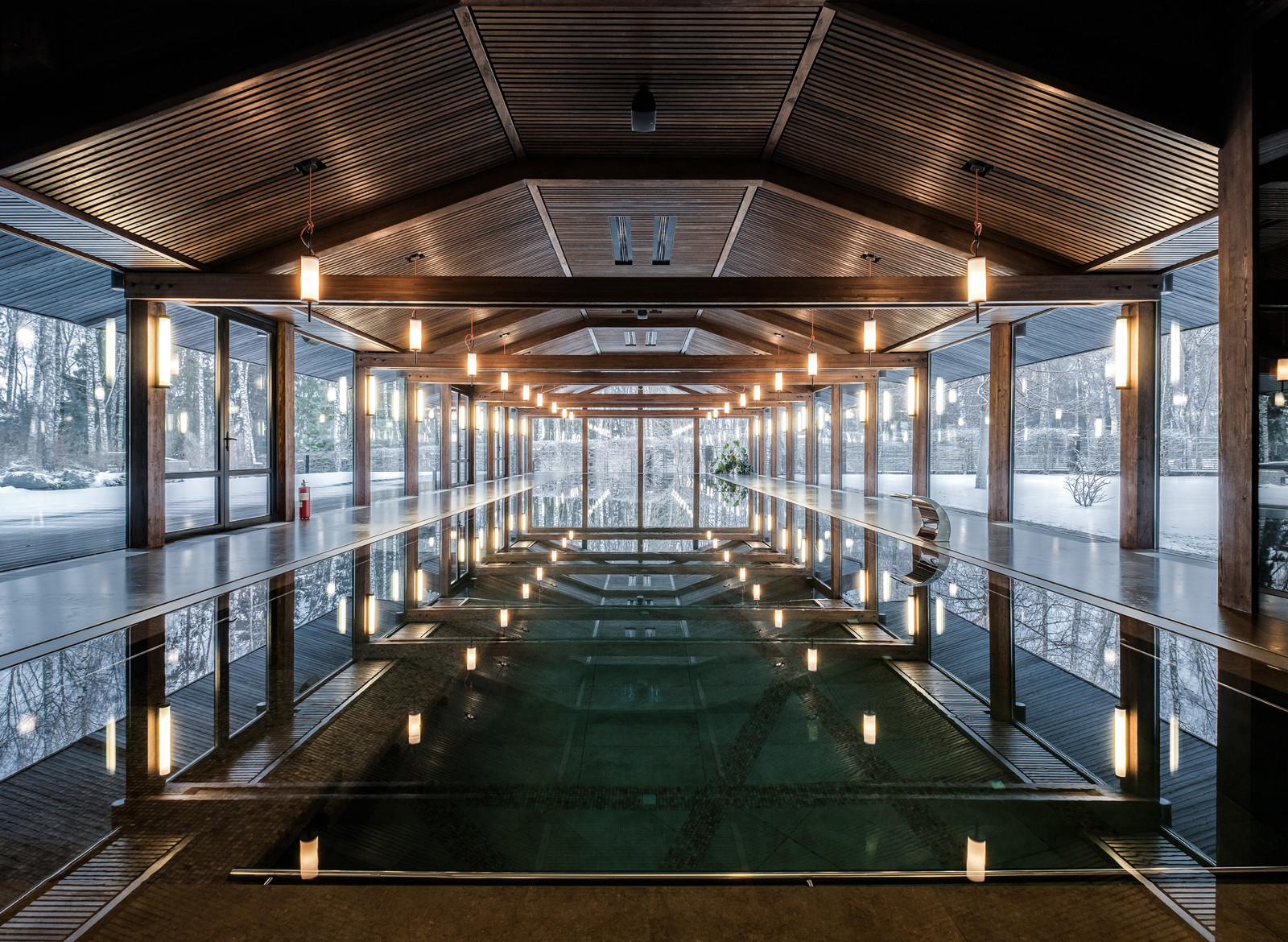 Просто космический проект загородного дома!