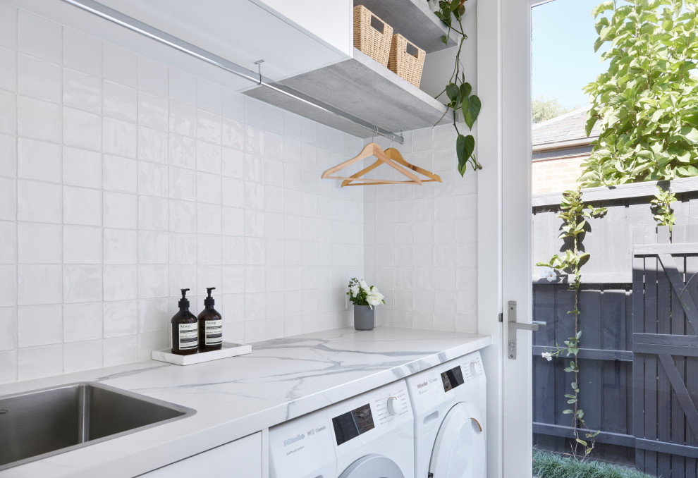 Inspiration for a contemporary utility room in Melbourne.