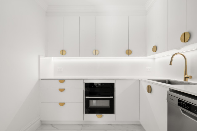 New Build Transitional Style Kitchen transitional-kitchen