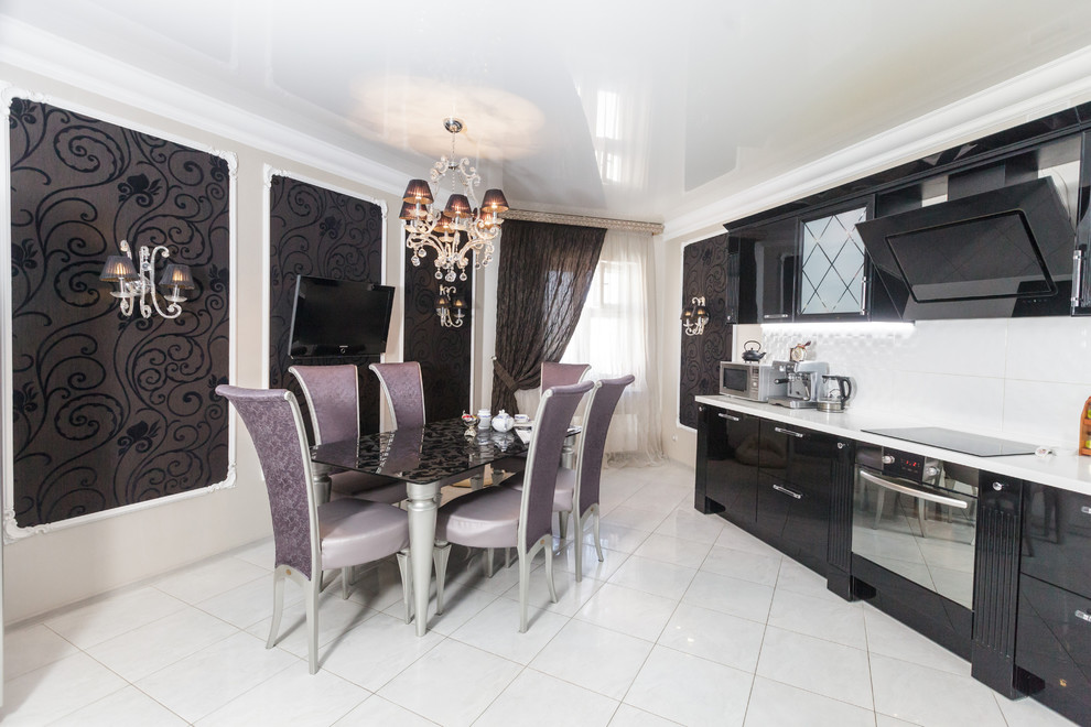 Черное и цветное