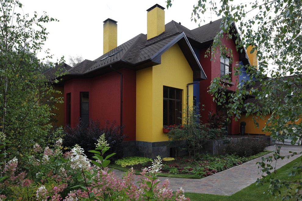 A country home near Moscow for a large family and guests