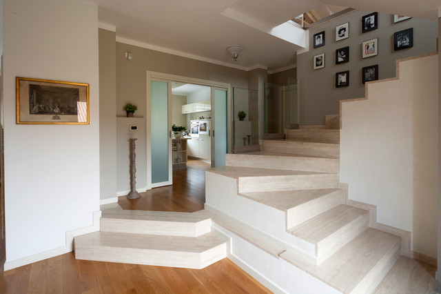 LA CASA RAFFINATA contemporary-staircase