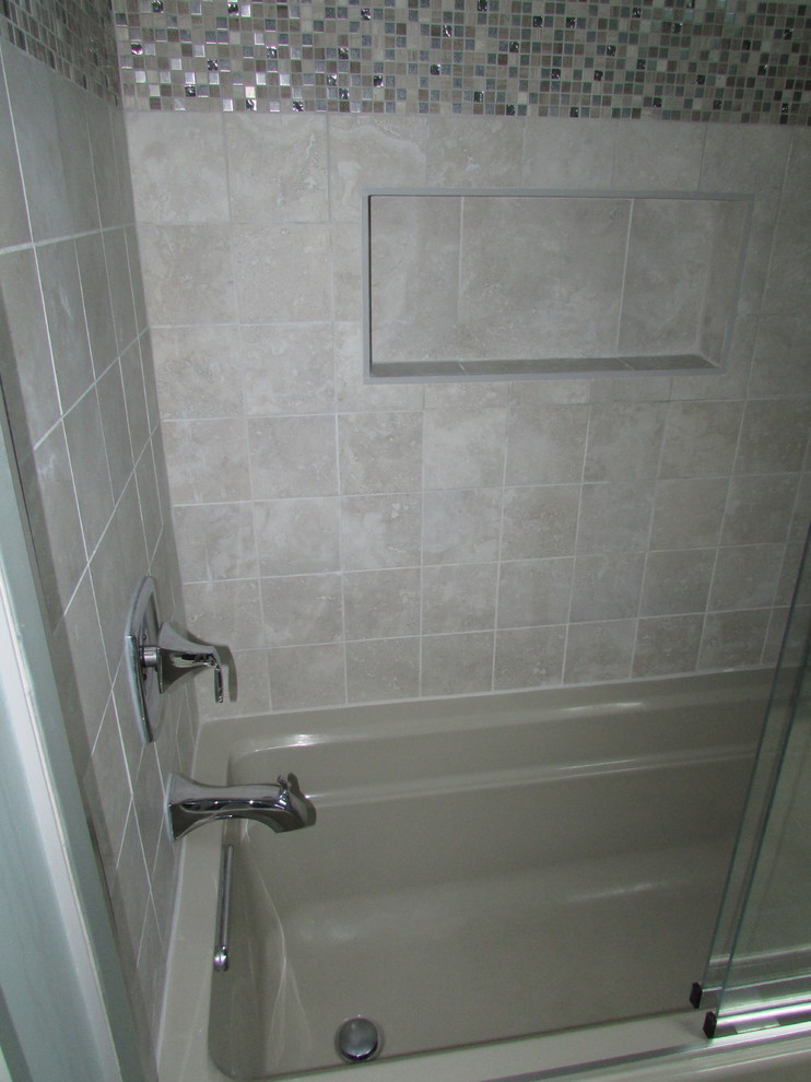 Home design - transitional home design idea
