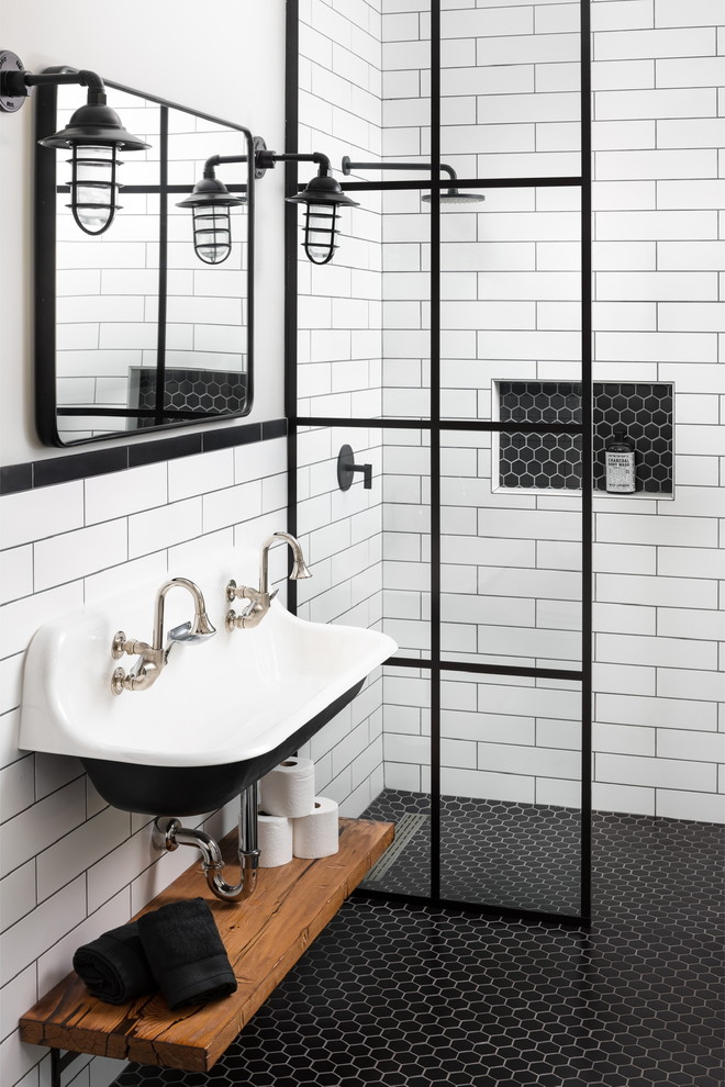 Home design - transitional home design idea in Phoenix