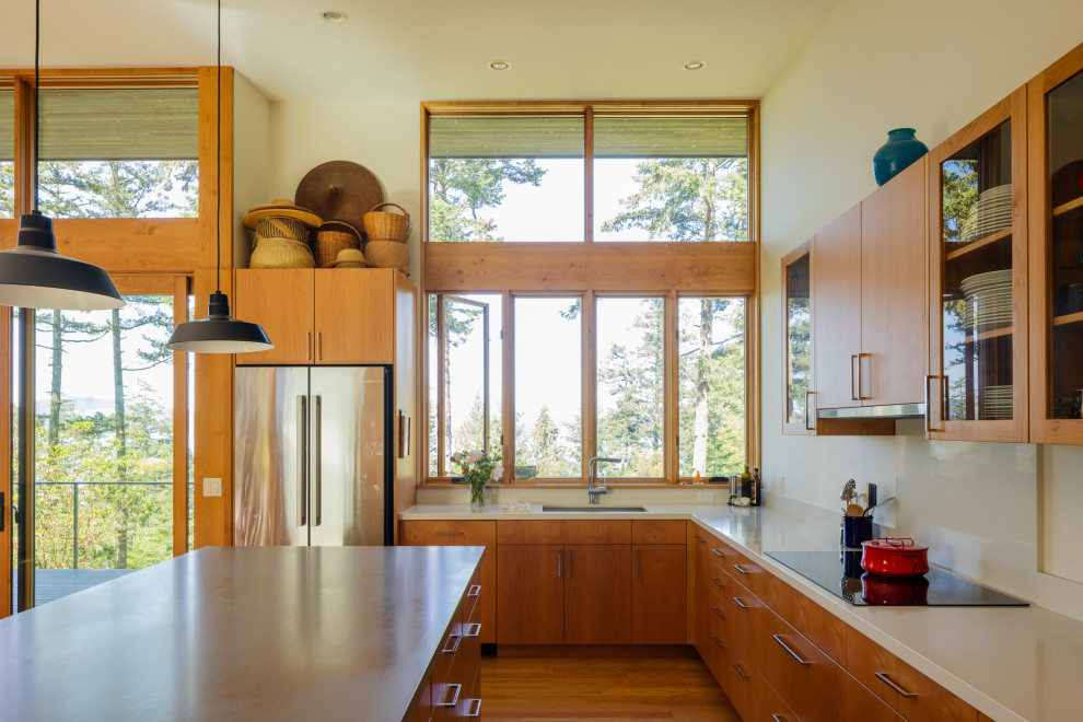 Example of a trendy kitchen design in Seattle