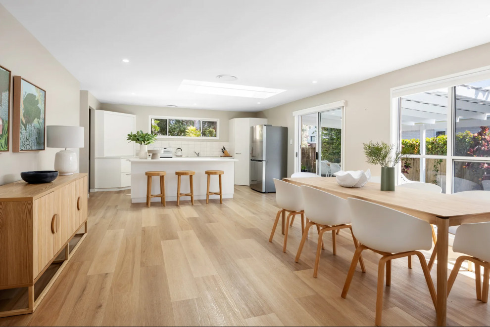 Photo of a contemporary dining room in Sunshine Coast.
