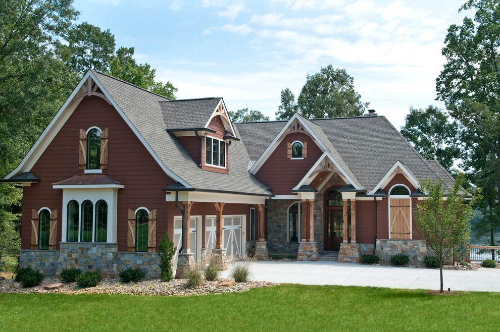 Example of a mountain style exterior home design in Charlotte