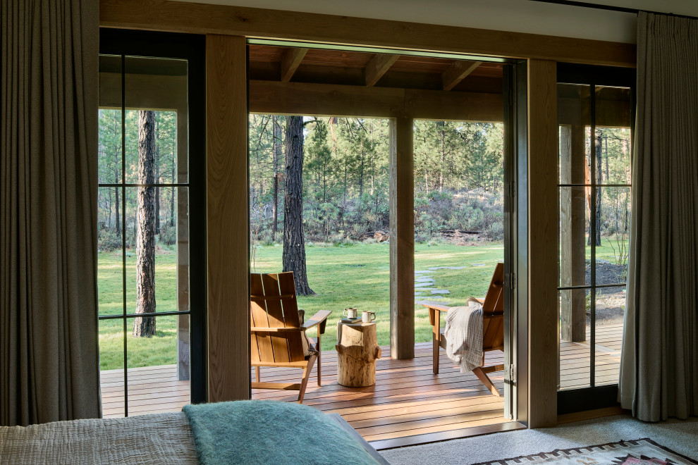 Inspiration for a scandinavian porch remodel in Portland